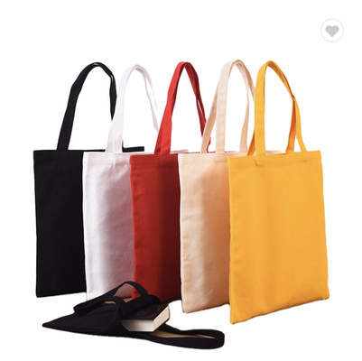 Un bon prix. Des sacs en coton blanc en toile d'épicerie en ligne