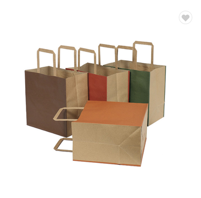 Un bon prix. CMYK Sacs cadeaux en papier kraft de couleur solide écologique Sacs en papier 190gm en ligne